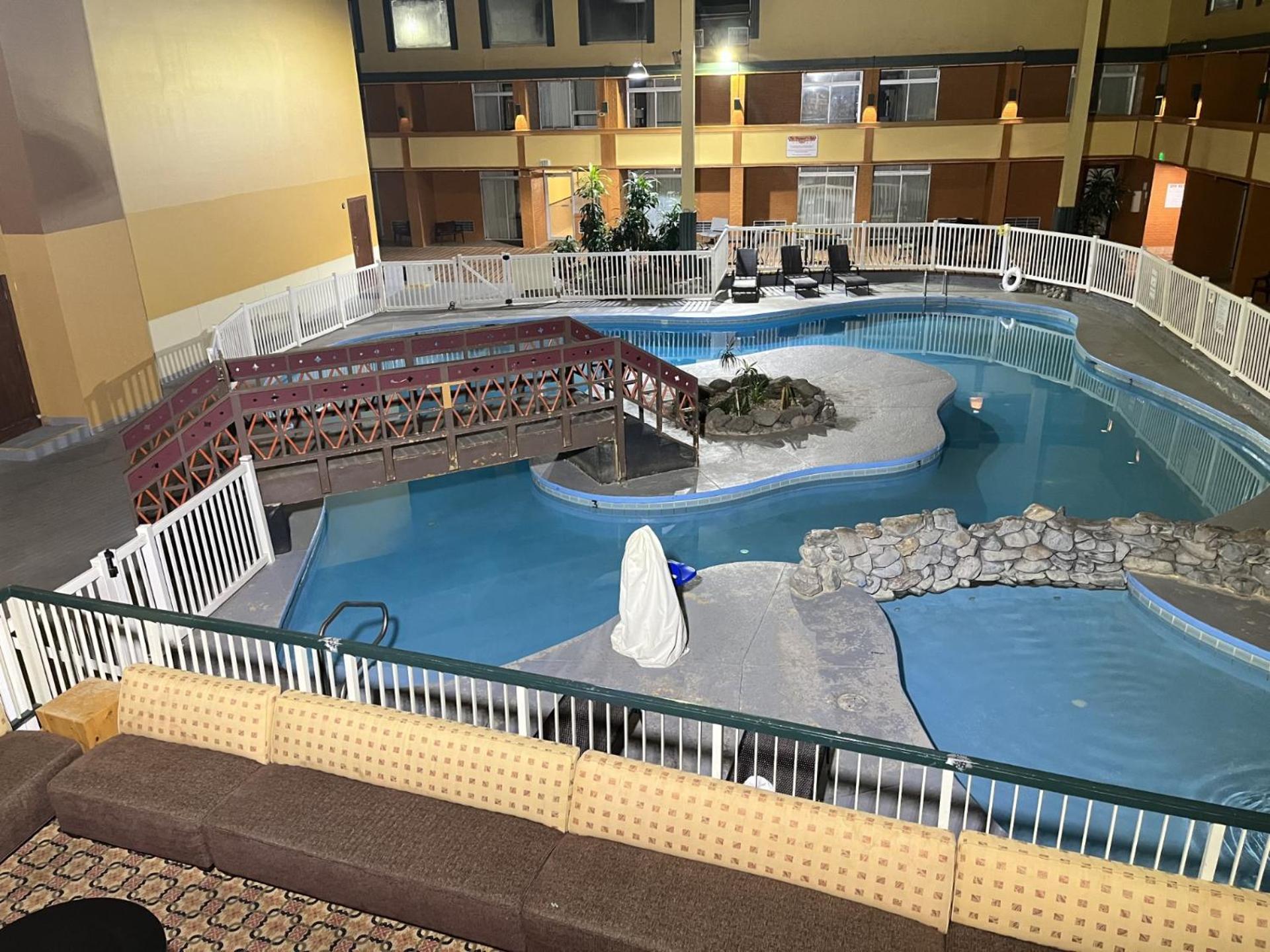 Clarion Inn & Suites And Convention Center Kearney Exteriér fotografie