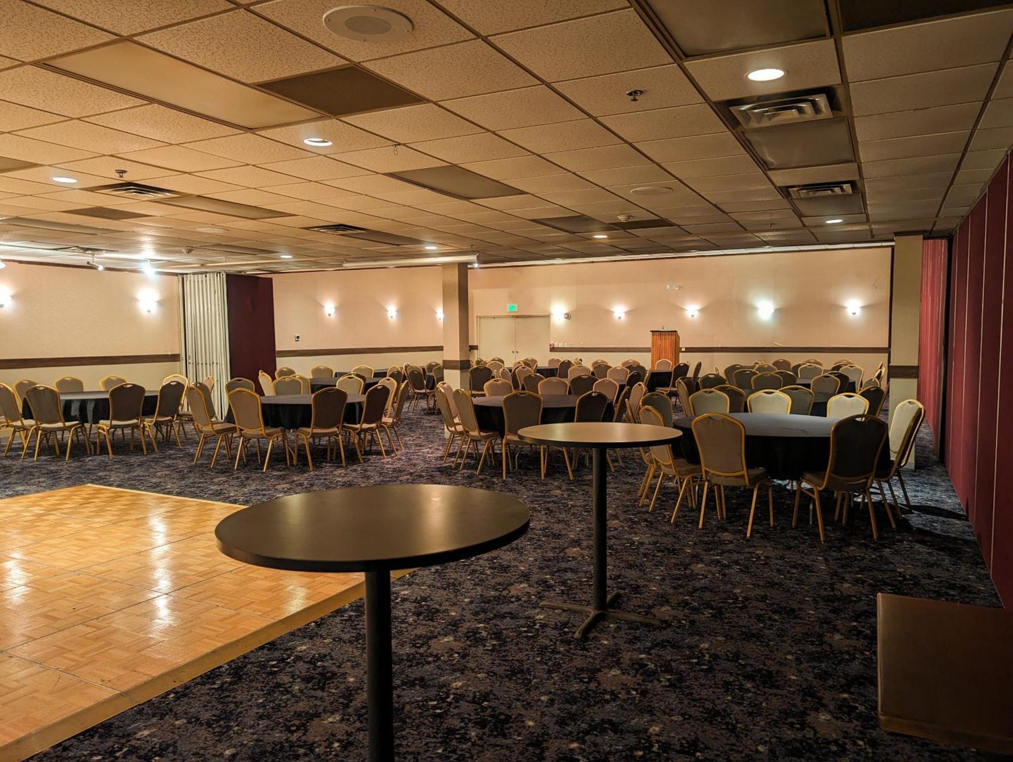 Clarion Inn & Suites And Convention Center Kearney Exteriér fotografie