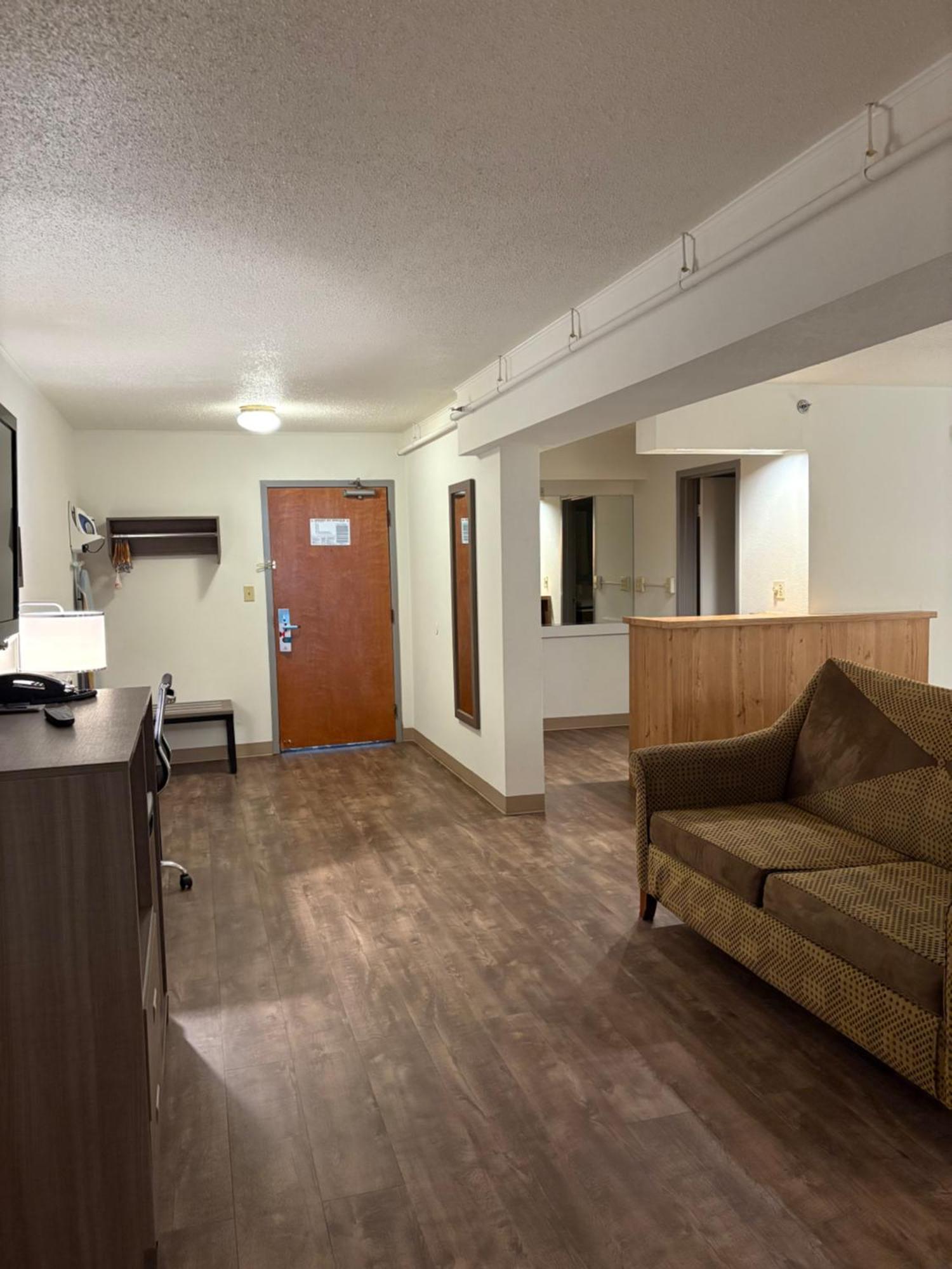 Clarion Inn & Suites And Convention Center Kearney Exteriér fotografie