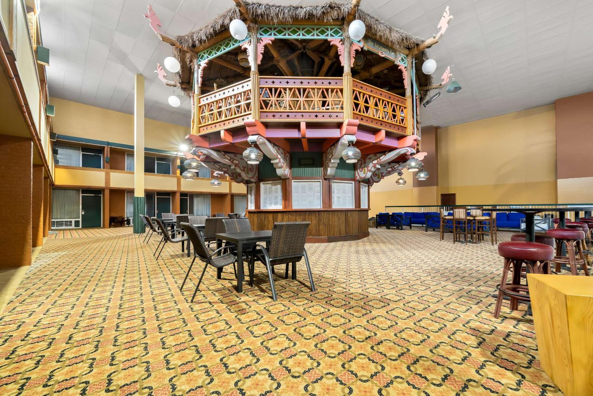 Clarion Inn & Suites And Convention Center Kearney Exteriér fotografie