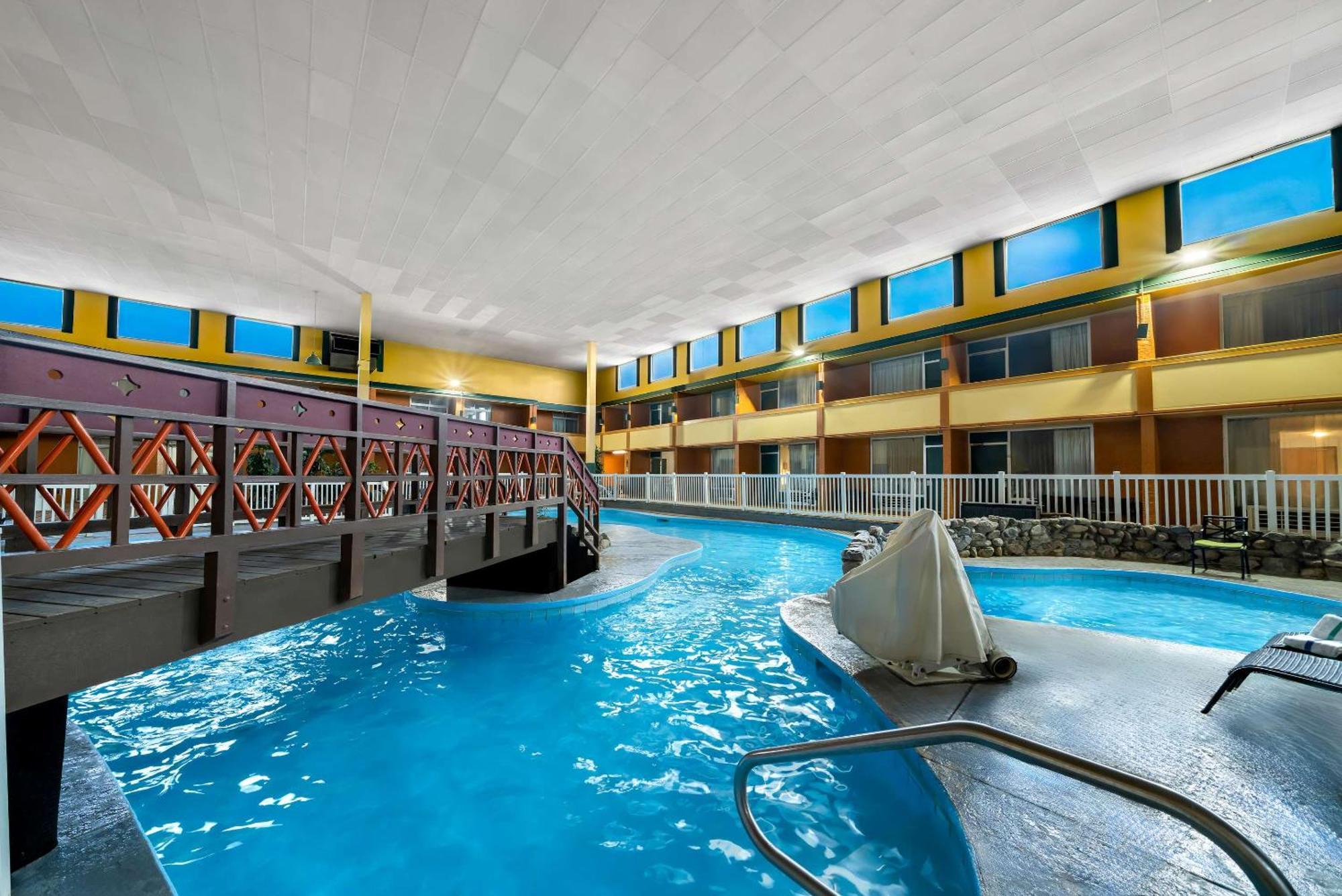 Clarion Inn & Suites And Convention Center Kearney Exteriér fotografie